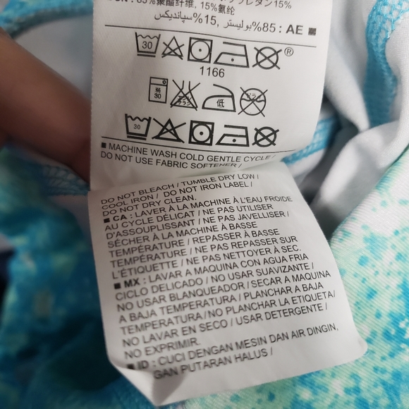 Old Navy Active Capris pant - Picture 3 of 8